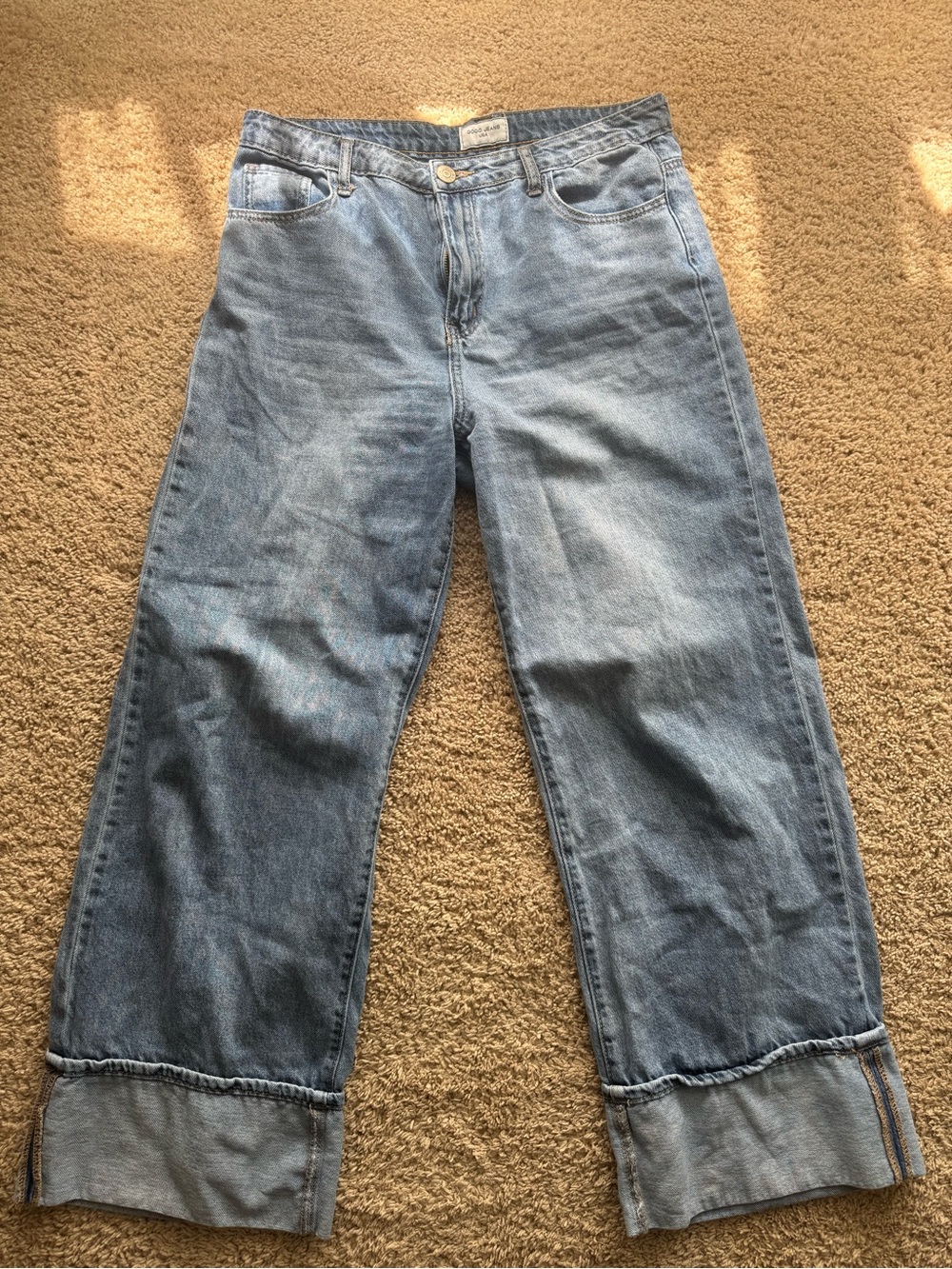 Women’s GoGo Light Wash Wide Leg Cuffed Jeans-Size 11/30